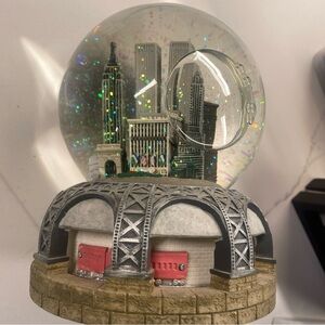 Vintage Bloomingdale’s Pre-9/11 Snow Globe with Glitter NY NY Music Moving Train